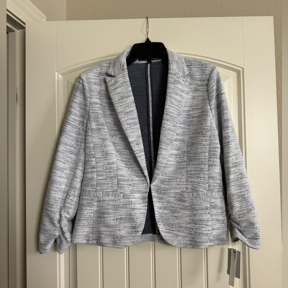 NWT Amanda + Chelsea light blue stretch blazer - Large